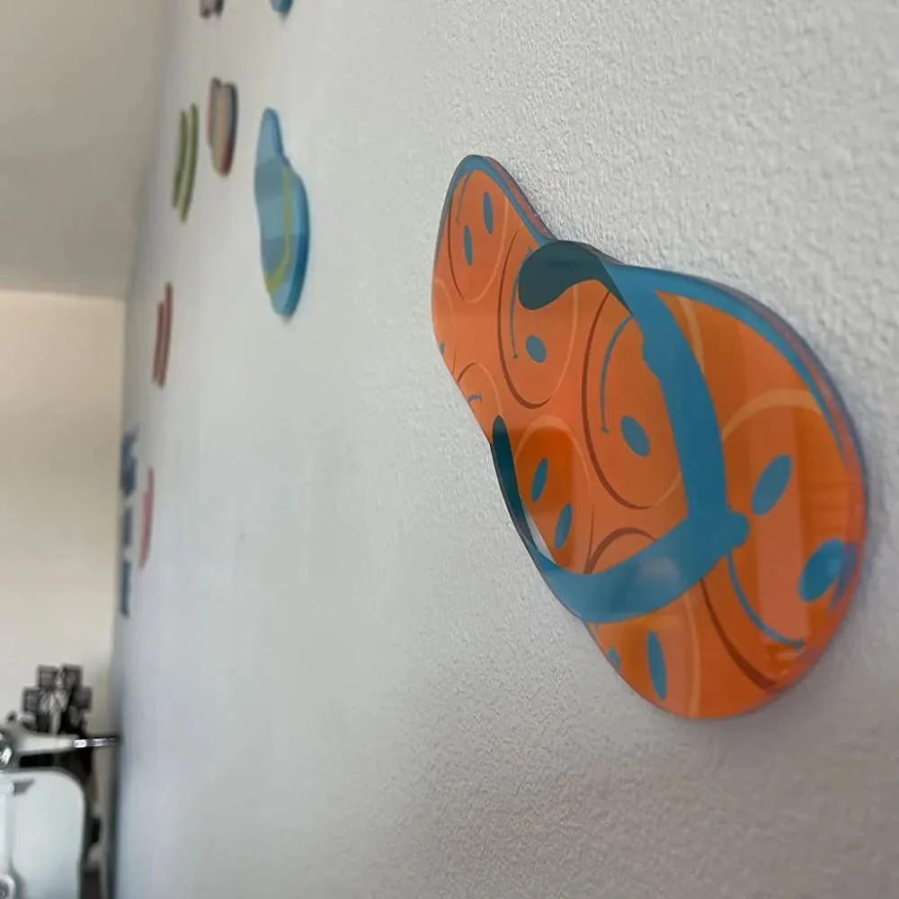Acrylic Sandal Wall Art - 12 pc - Image 3