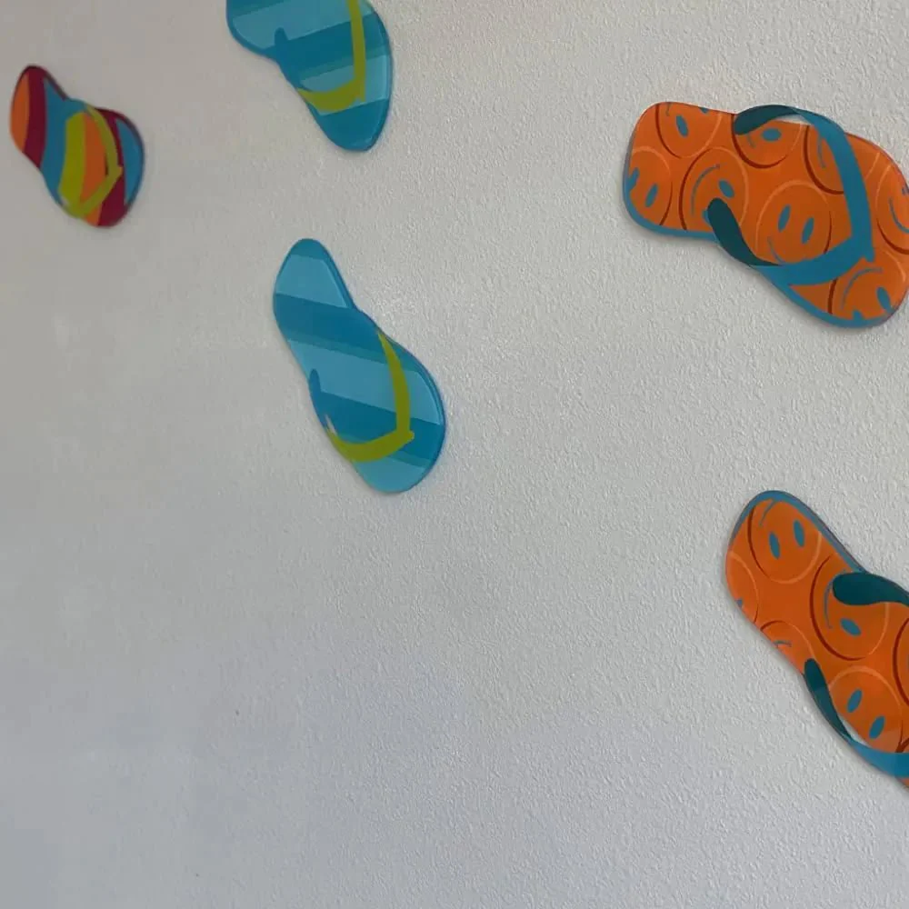 Acrylic Sandal Wall Art - 12 pc - Image 4