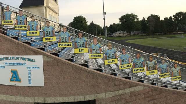 Team Pedestal Yard Signs - Image 11